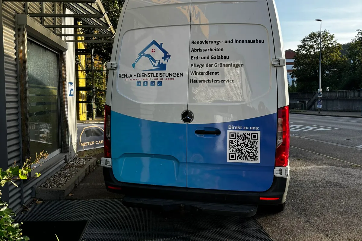 Vehicle wrap Sprinter side view